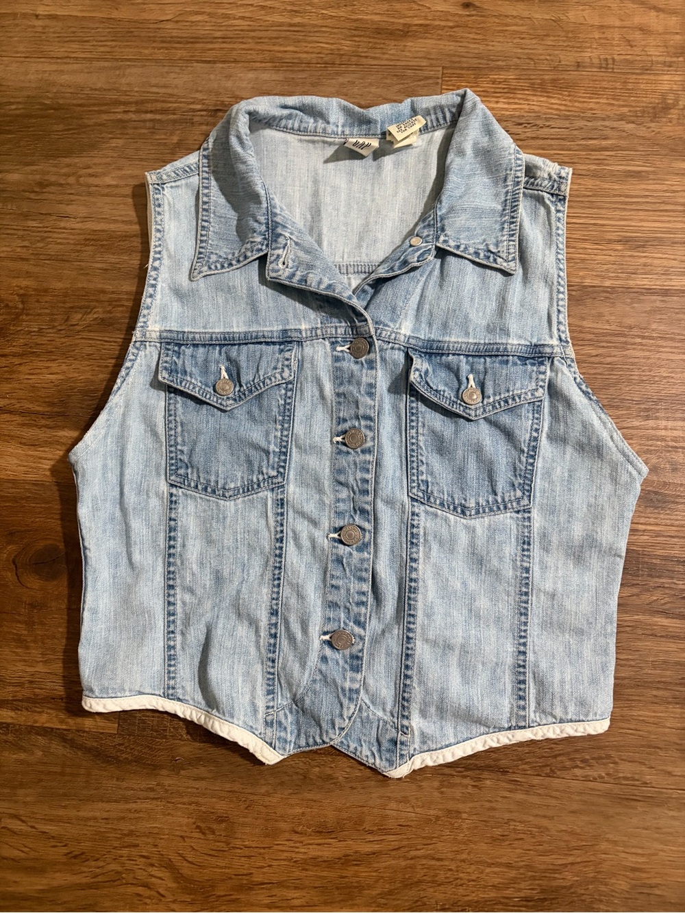 Women’s Vintage GAP Lightweight Denim Sleeveless Button Vest- small